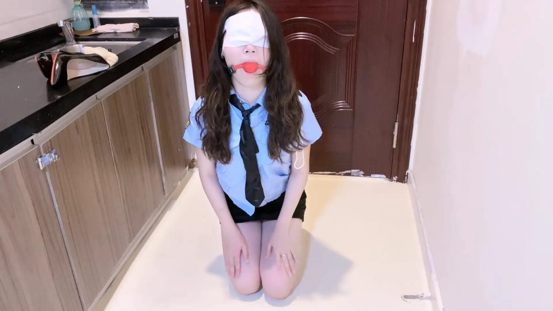 【嗷大喵】-《吃鱼的喵》-保安赎业主,脱鞋袜,自带口球,日式紧缚,胸缚,八字开腿吊缚,换强制M开腿,乳夹,口塞,放置等等-3