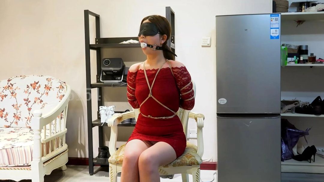 新模超紧细绳五花口球放置-4