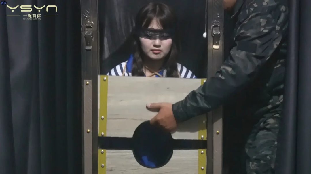 【无声的罪罚】伤人自首的女孩戴上颈手铐脚镣噩梦里五花大绑上断头台惊醒放风劳动判处死刑注射-15