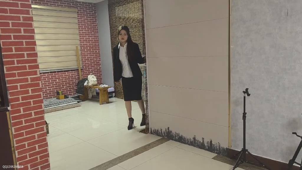 精致米圈定拍-女贼被抓调教