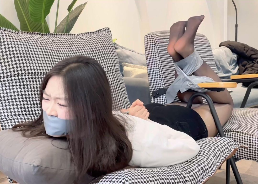 【缚艺录】【小困】双椅子的胶带捆绑-3