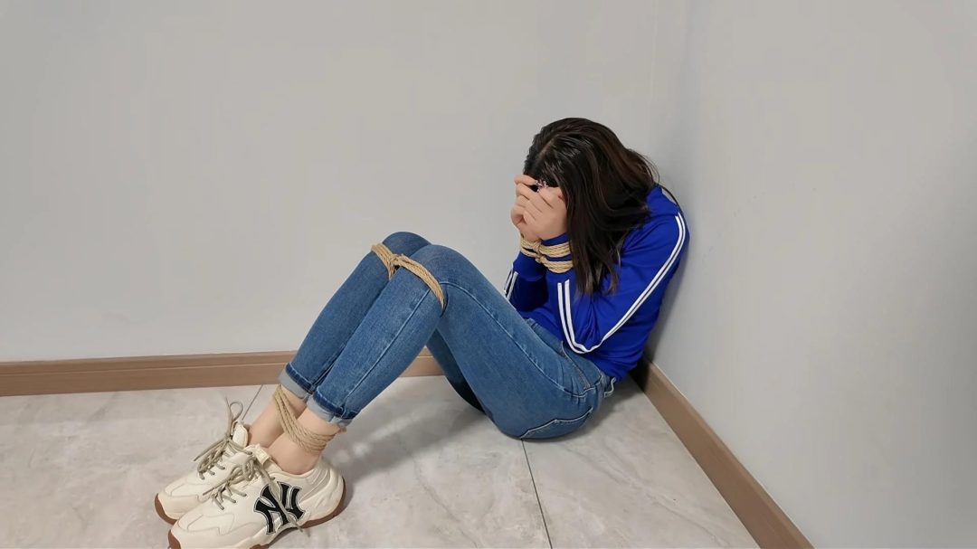 定拍迟到的晓琴-6