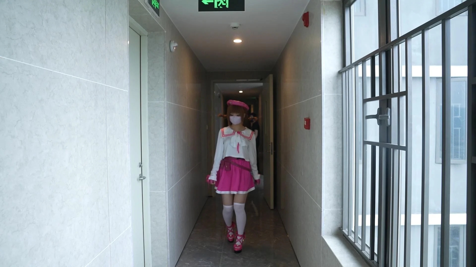 204601hb6gswfvrgbgysva