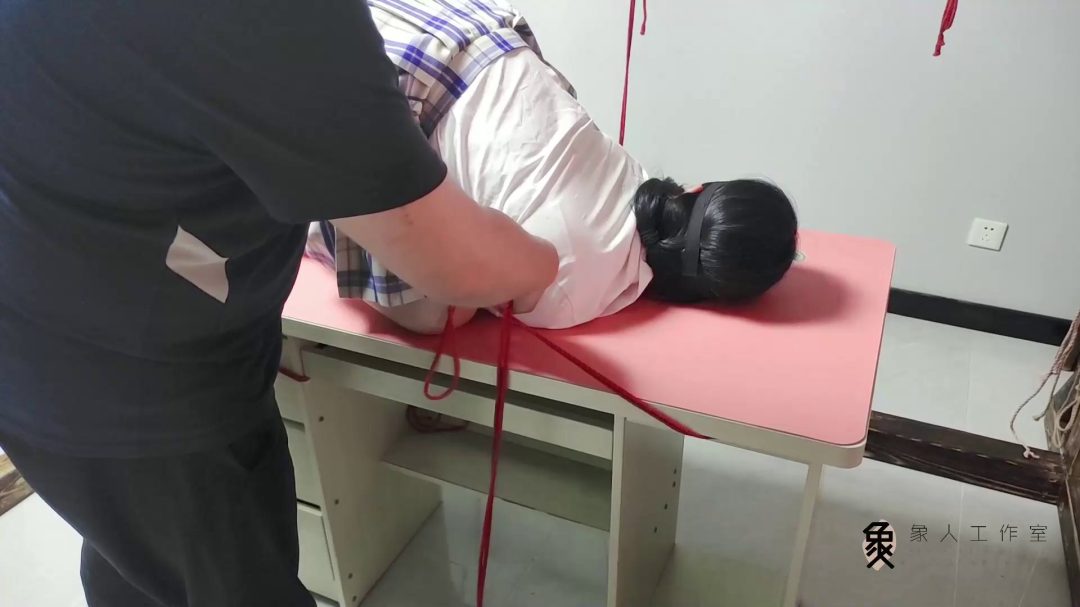 小0的封嘴蒙眼手铐脚铐-4