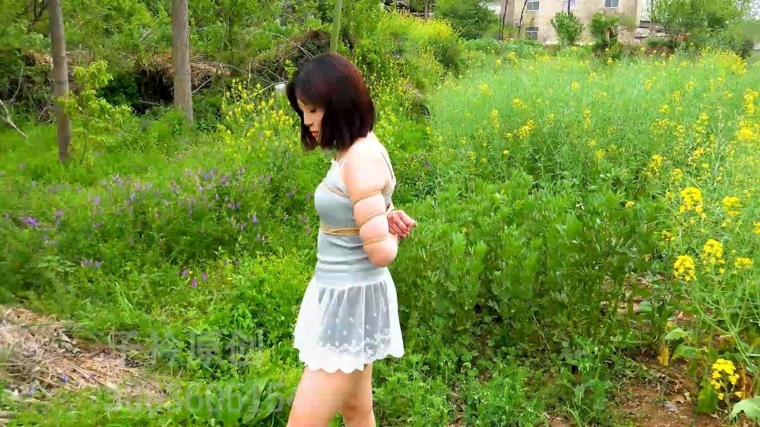 叶子 户外 五花 虫子飞进PP了-10