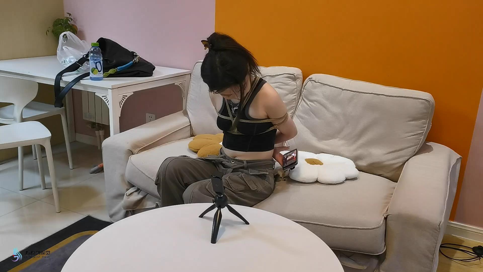 2165189f286cbfc6baf5ceca3cf9d398