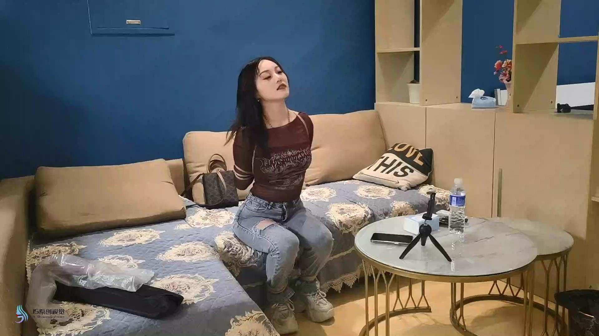 21da6f5a81cc1be969fb673350c31fa3