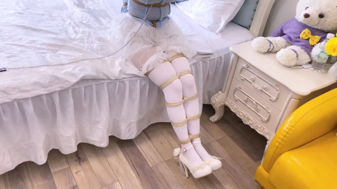 《驯服之路》-裹胸网纱裙被超紧螃蟹直臂,胸缚,股绳,严密超紧多节并腿捆蛇缚,口球,跳走-2