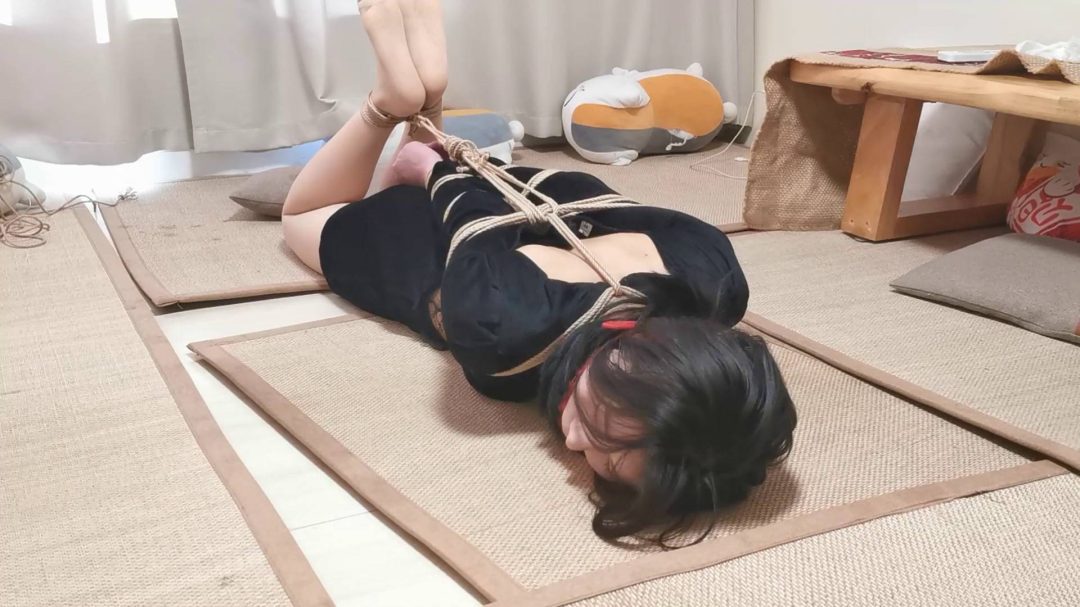 婵婵直臂跪缚+驷马大口球放置-8