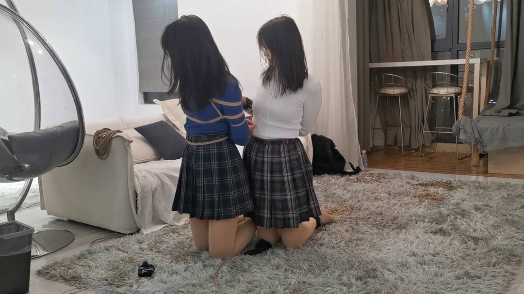双人紧缚实验婉婉和小叶-8