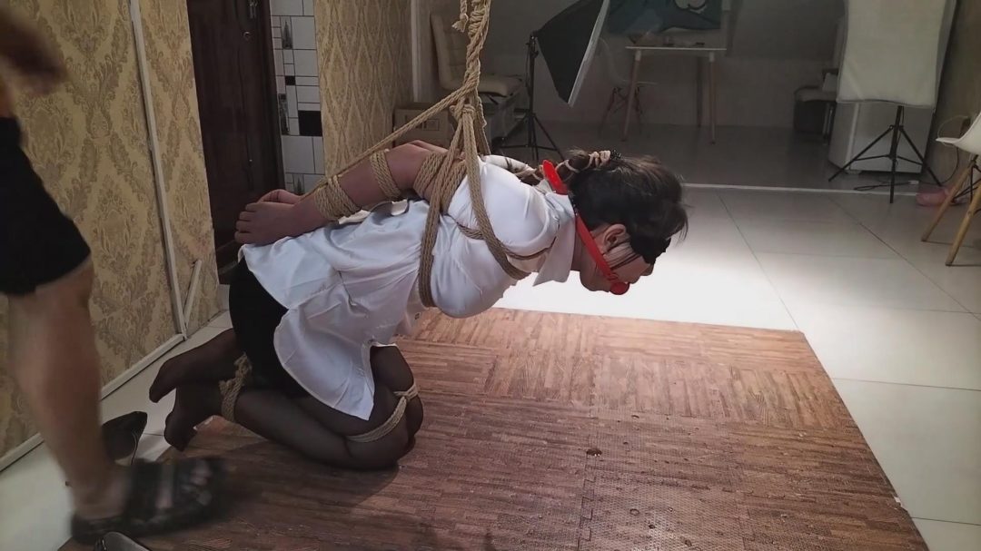 绳屋藏娇 高价定拍分享：束缚调教2-1