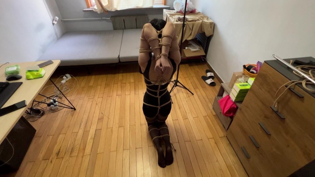 泳装超紧驷马裸足驷马TKSP堵嘴挣扎玩弄-5