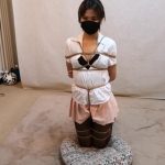 短发的佳倩 跪地股绳驷马