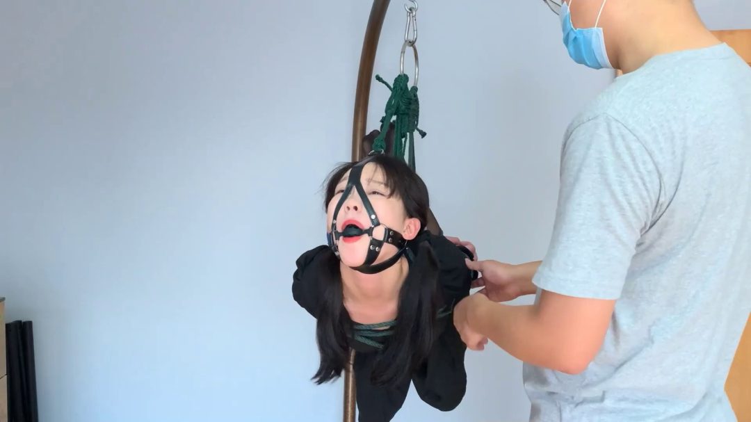 妹子极限驷马 吊缚堵嘴sptk-6