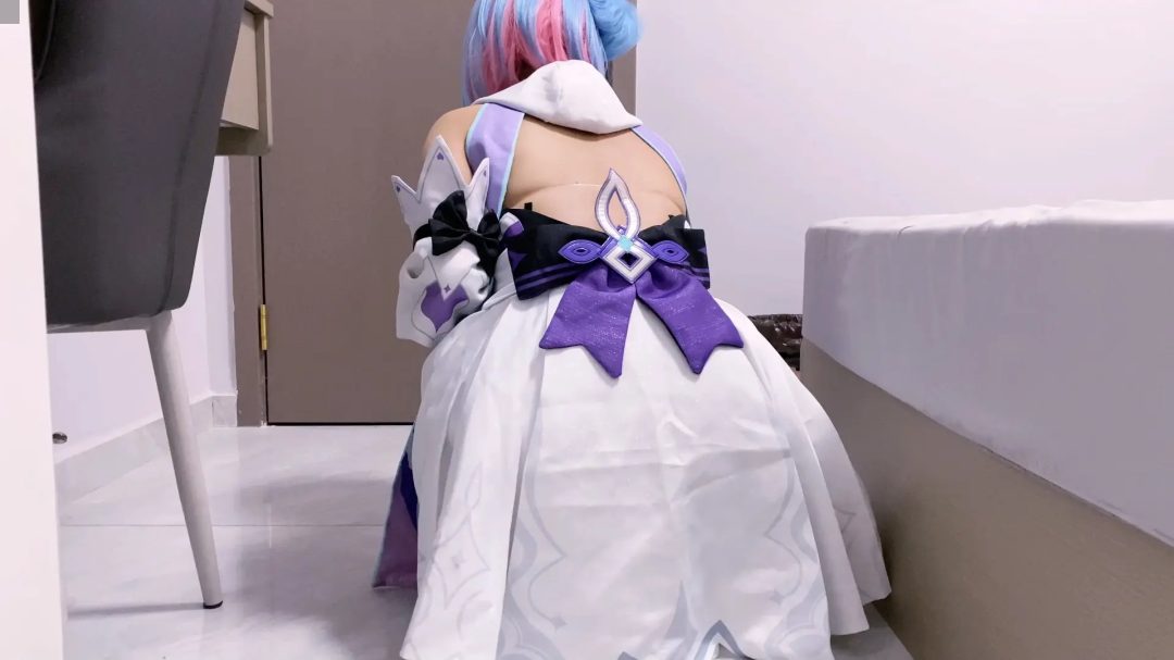 【嗷大喵】-《路崽子历险记》-小乔时之魔女cos+坏人入侵+五花大绑（附捆绑过程）+丝巾塞嘴+多角位放置挣扎+并腿捆+继续放置挣扎-1