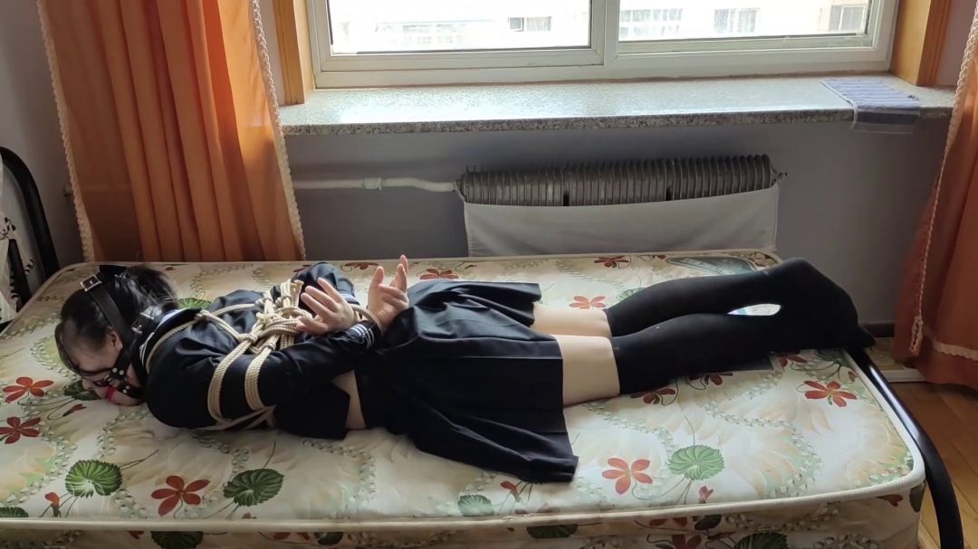 jk真真 驷马椅下弃置 堵嘴 口水-5