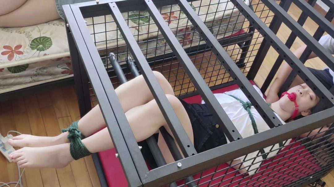 绳艺时光机！多年前欣妍和丹丹妹子的绳艺绑架微剧情片！-4