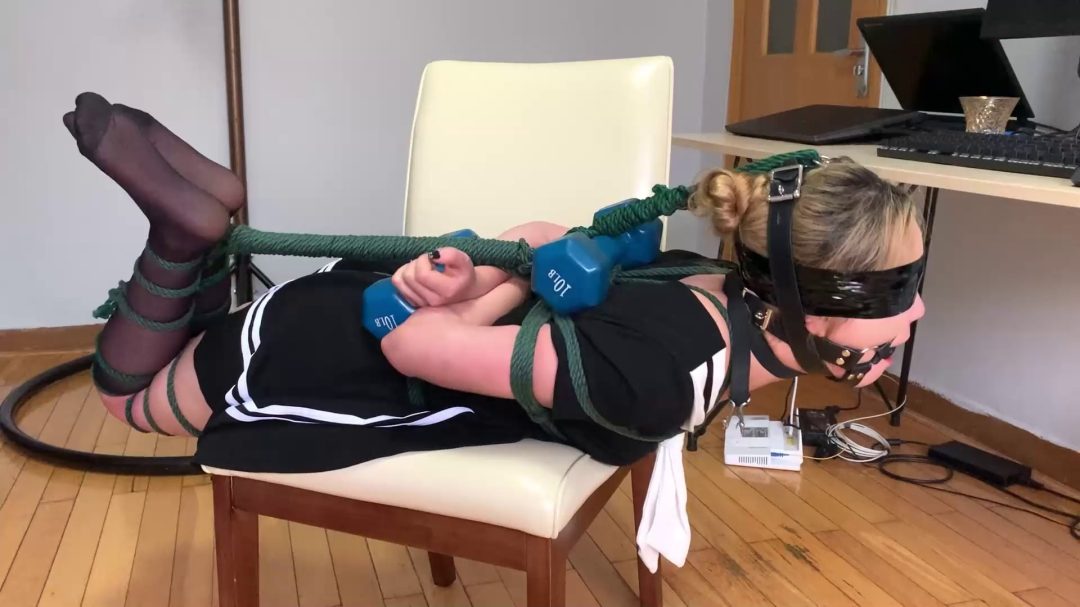 水手服萌妹柚子蛇缚暴力承压驷马，越玩越暴力是个坏习惯！-8