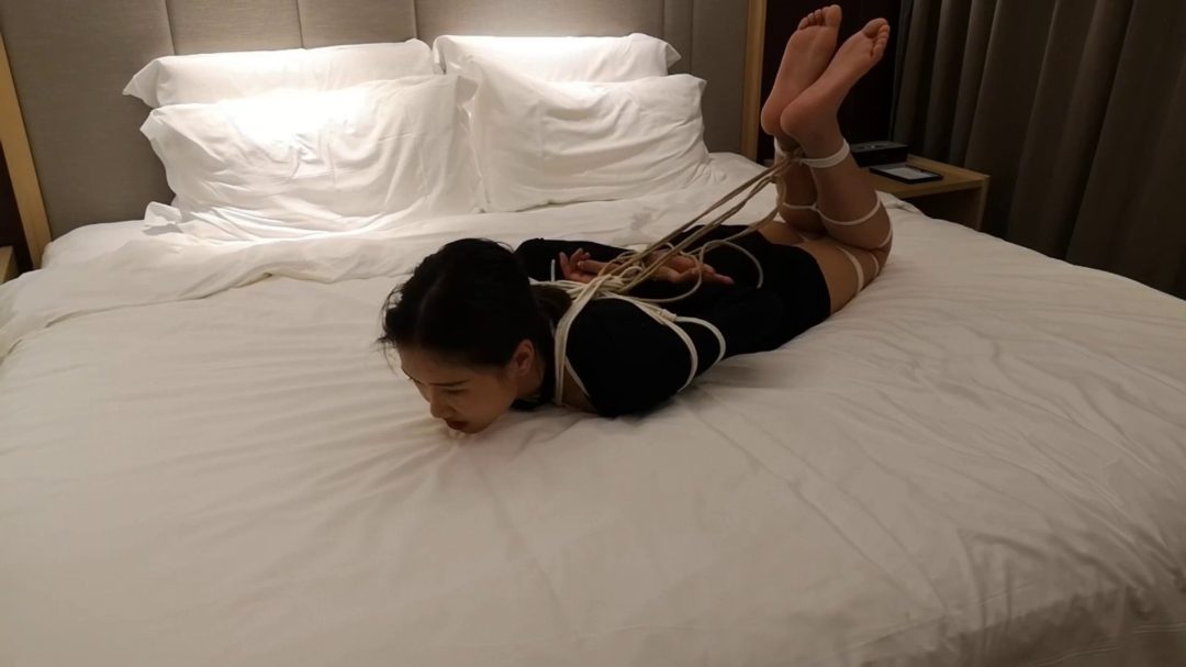 白棉绳 驷马挣扎脱缚-7