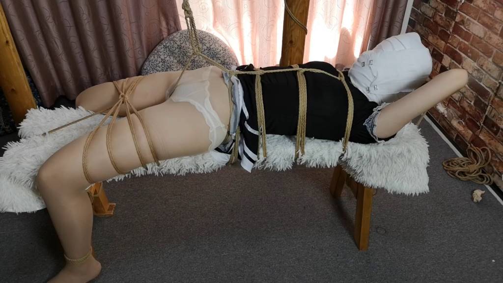 绷带 包头 凳子上的放置-5