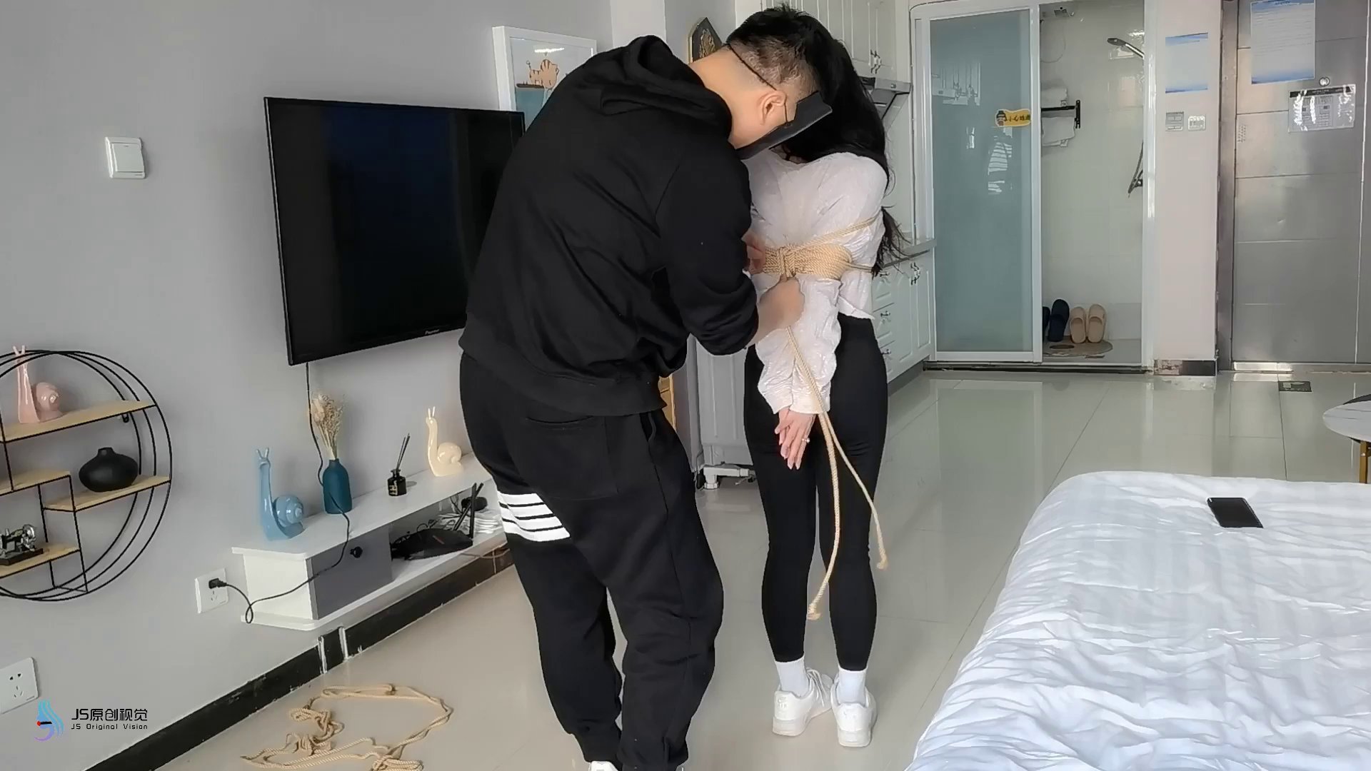 32fb9679dc5c6f3bf3a0c9e77e1f66ba