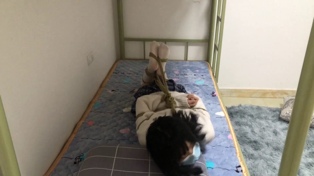 红豆 简单粗暴的 白丝JK 驷马挣扎-7