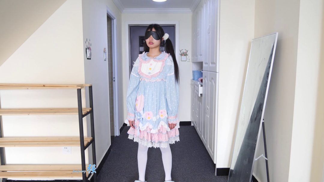 lo娘 小零单脚吊缚-1