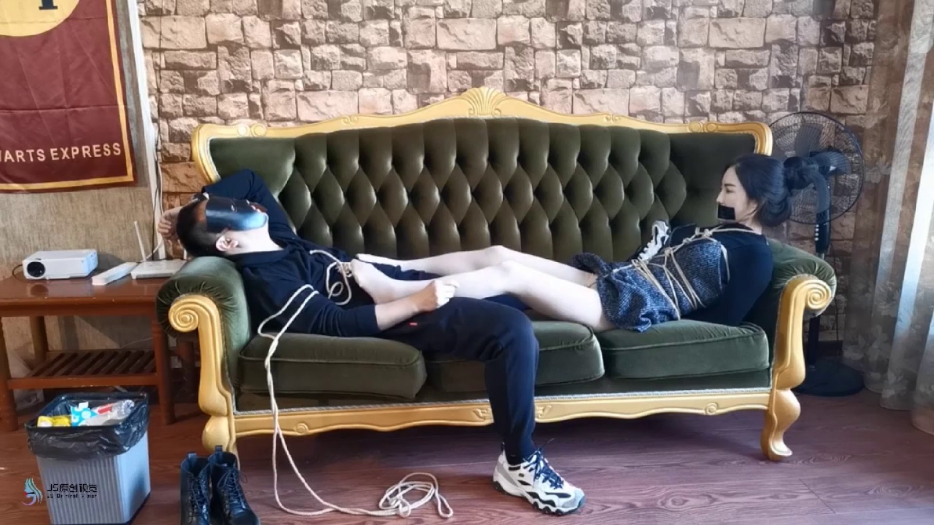 33e32f11c21a7b69b29d55717e27f821