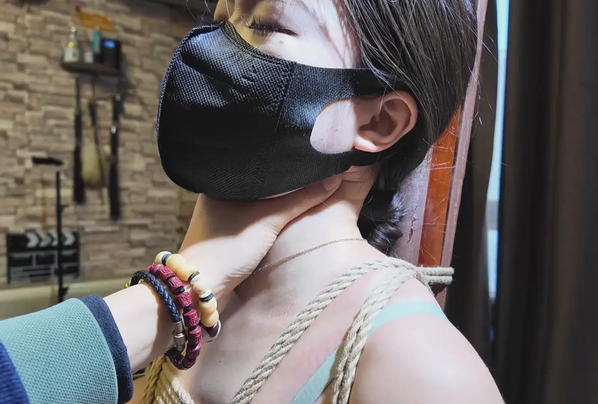 极限驷马老虎凳