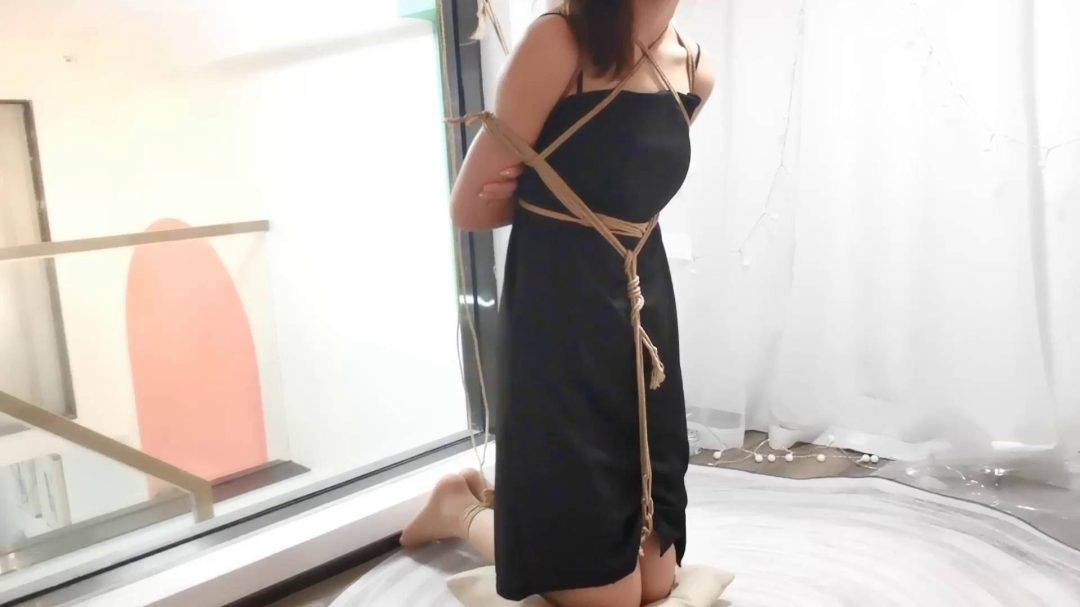 定拍葡萄日式口球跪缚放置-8