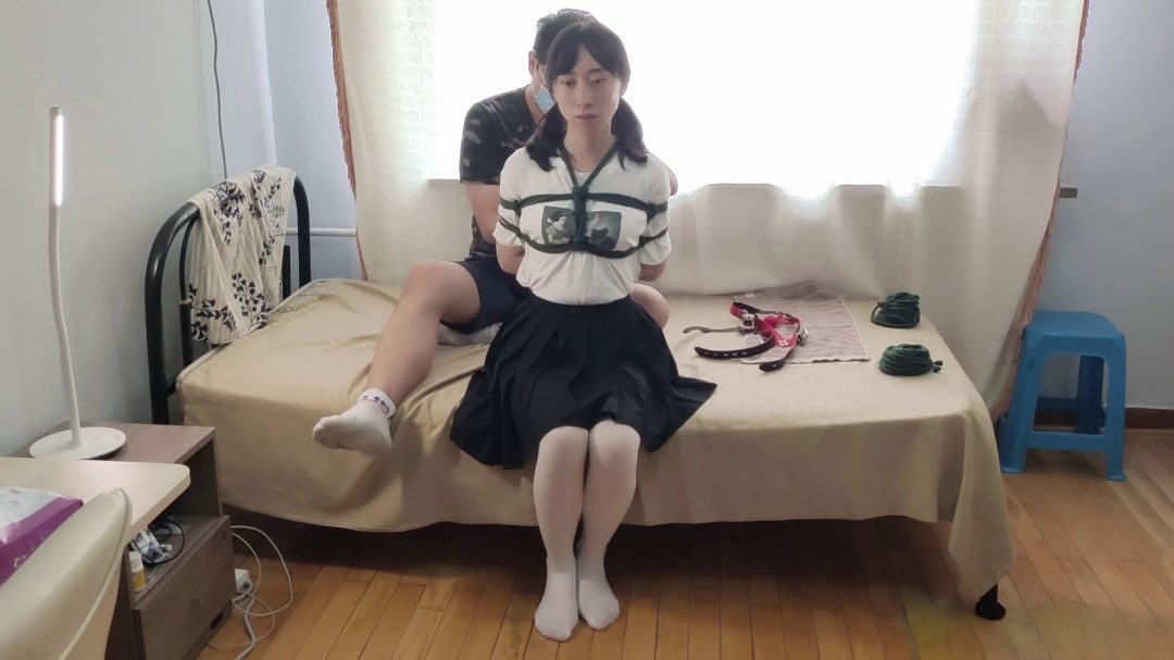 白丝妹妹雨凌 驷马tk 马具口球堵嘴强制抬头 sp-2