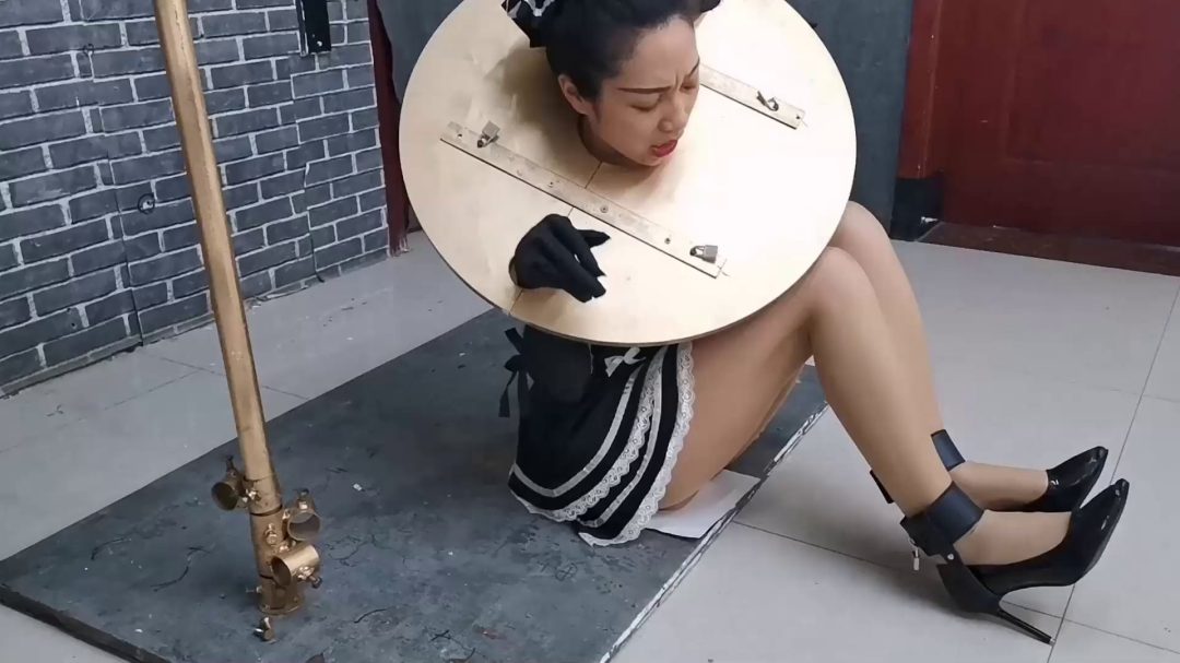 云儿木枷拘束架禁锢，口夹、鼻夹，拍打挠痒-1