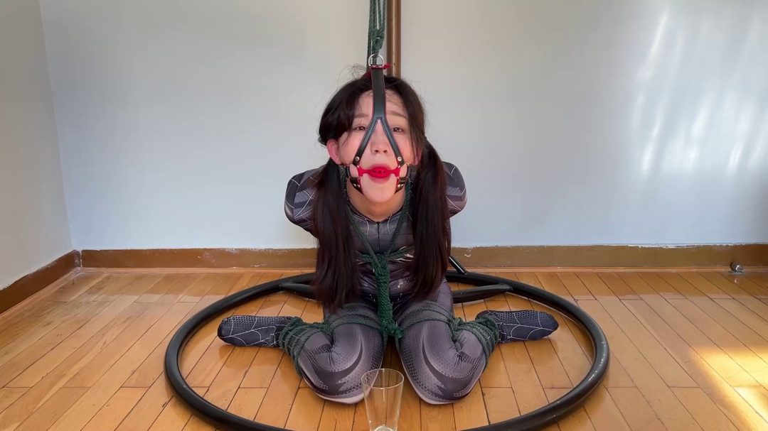 蜘蛛侠欣妍，欧式分腿极限后手吊TK-6