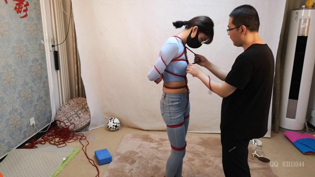 杨蕊 牛仔裤紧缚的 诱惑-6