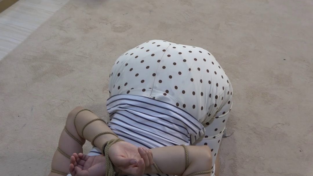 美束身材高挑的大美女阿荣-7