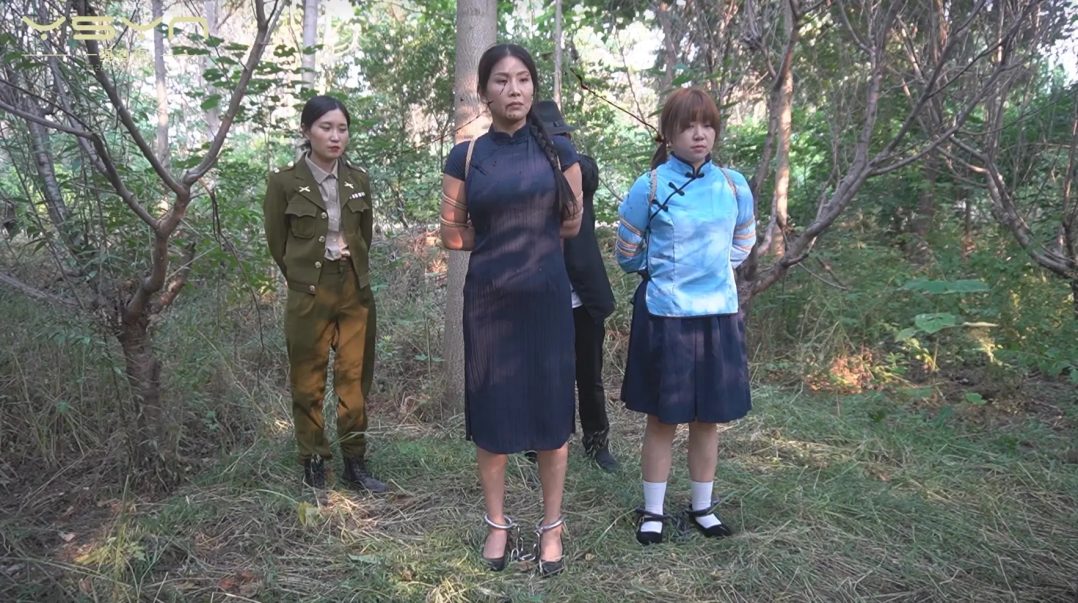 许悦 苏然 梅子【暗夜曙光】面对心狠手辣的女军统和特务头子刑讯逼供各种刑具加身的她们视死如归不吐漏半个字-11