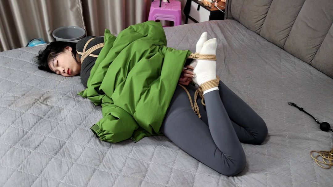 晴子很卖力的驷马挣扎第三季-6