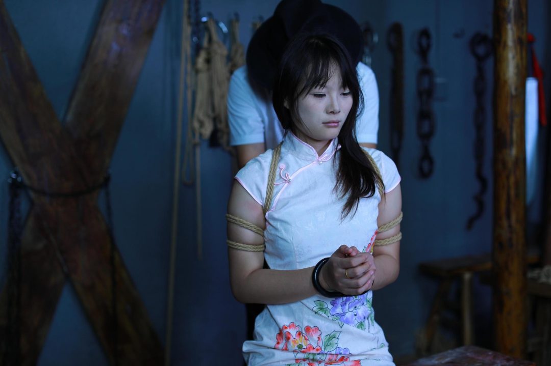 女烈【林知语】剧照778张+视频34分钟净身高165厘米年龄18岁大学生手铐脚镣吊手十字架五花大绑生死牌-3