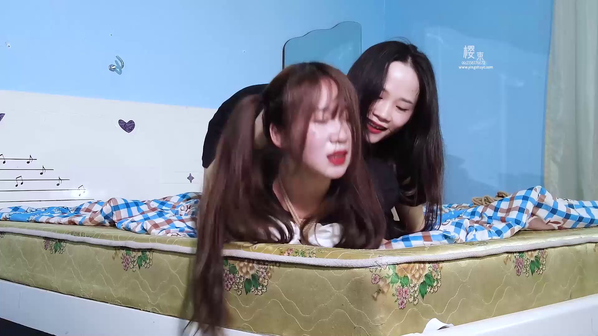 425f26e4343e7fa0ce39cd5e39bc19ef