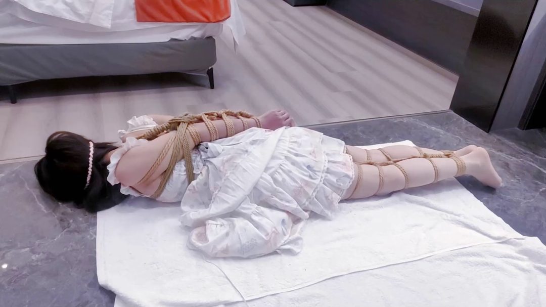 全身紧缚挣扎-6