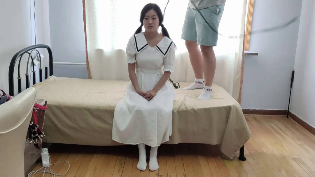 白丝白裙乖乖妹 超紧驷马 堵嘴，SPTK-1