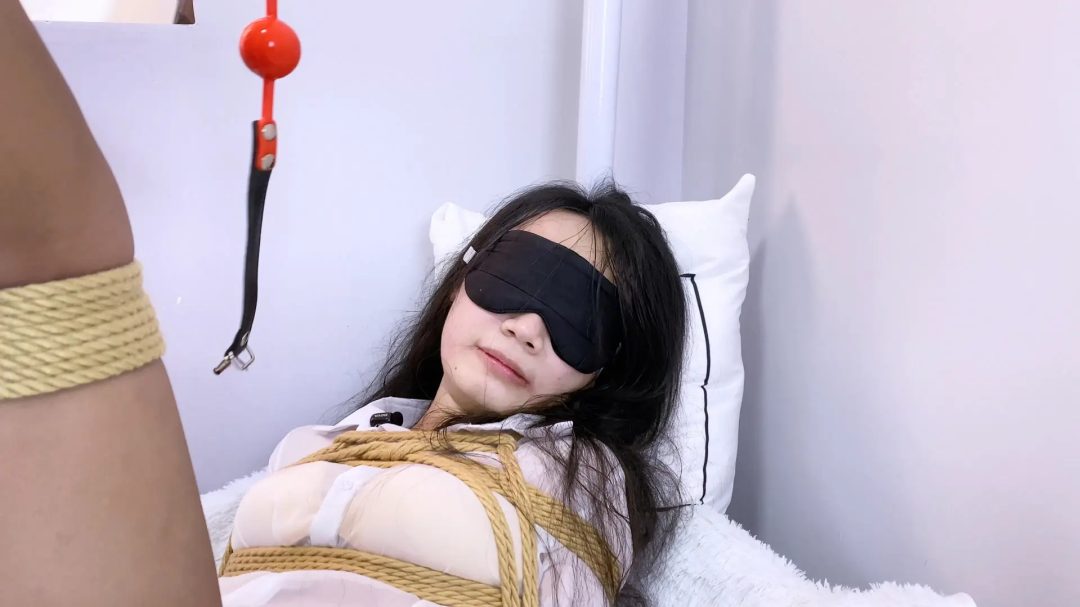 【嗷大喵】-《路崽日记》-日式紧缚,胸缚,股绳,多节并腿捆,丝袜堵嘴,口球,胶布封嘴,并腿吊缚,放置挣扎,tk挠脚心等等-15