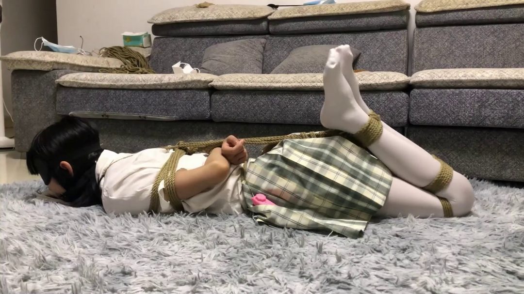 定拍红豆白丝JK的TK和捆绑游戏-8