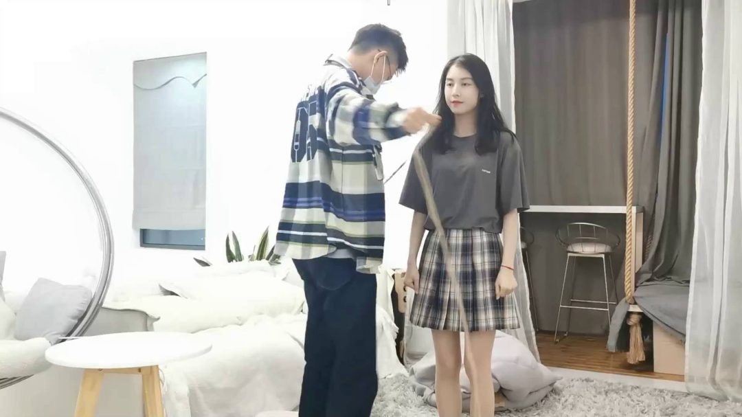 莞尔驷马紧缚 嘴里塞个柠檬-1