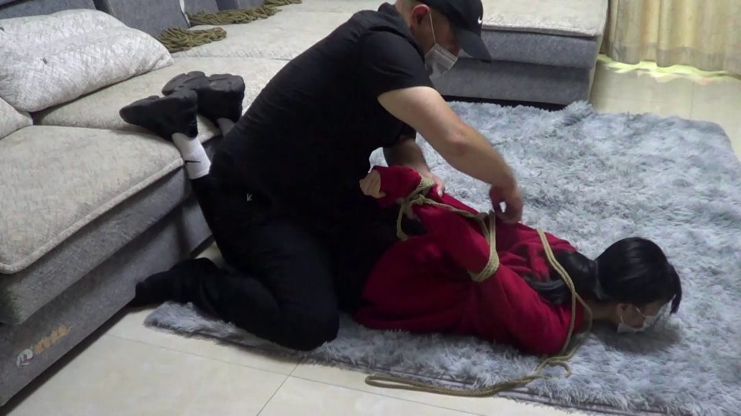 红豆妹妹化身微商卖假货被惩罚-1