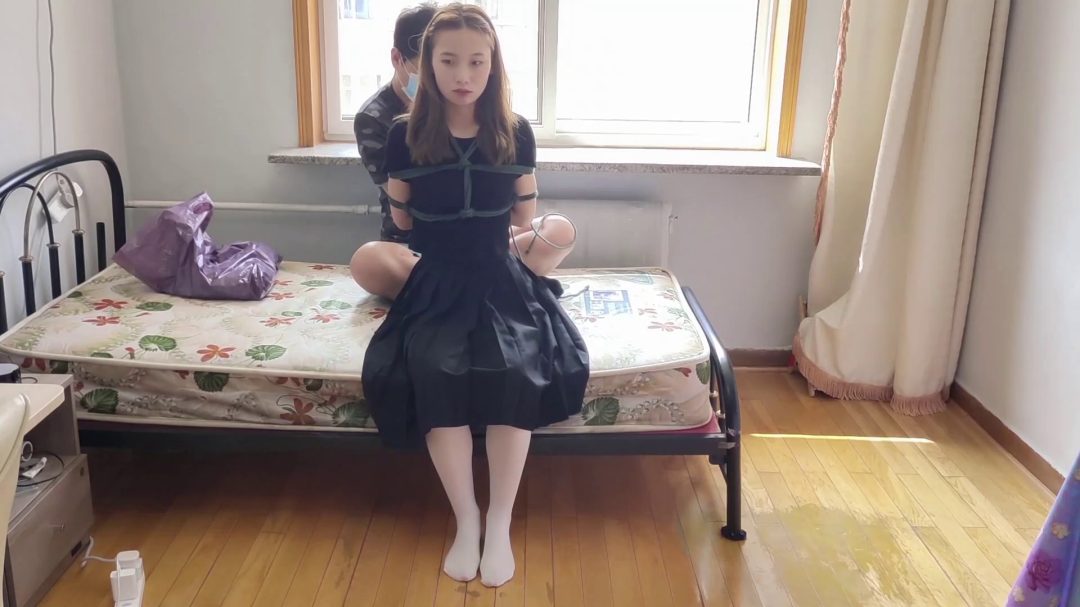 佳岚 堵嘴 驷马放置 口水直流-1