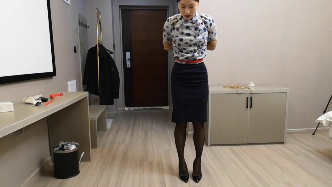 叶微 黑丝空姐 极限五花与驷马-4