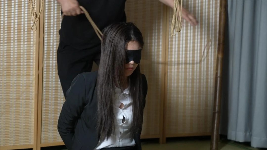 小涵-ol制服，竹竿缚，开口器玩弄舌头-3