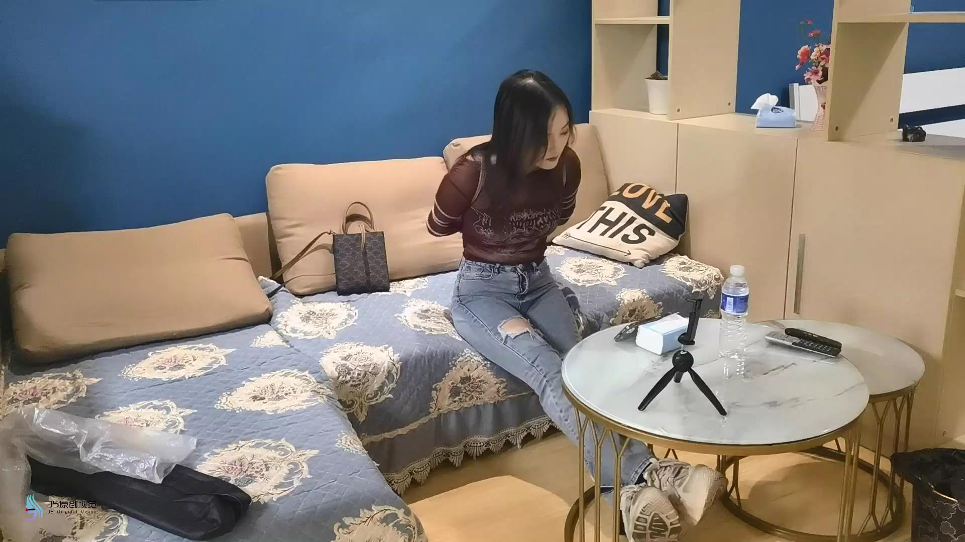 4edbc4d2401f439e294d9ddfdb540189