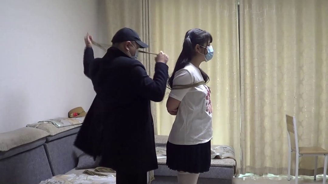 双马尾小LOLI 玉箫 白丝盘腿 新口塞试用-2